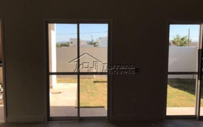 Imagem Casa de Condomínio com 3 Quartos à Venda, 150 m² em Bairro Do Grama - Caçapava Imagem Casa de Condomínio com 3 Quartos à Venda, 150 m² em Bairro Do Grama - Caçapava