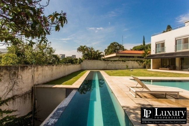 Imagem Casa com 3 Quartos à Venda, em Real Parque - São Paulo Imagem Casa com 3 Quartos à Venda, em Real Parque - São Paulo