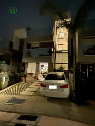 Imagem Casa de Condomínio com 4 Quartos à Venda, 169 m² em Granja Viana - Cotia Imagem Casa de Condomínio com 4 Quartos à Venda, 169 m² em Granja Viana - Cotia