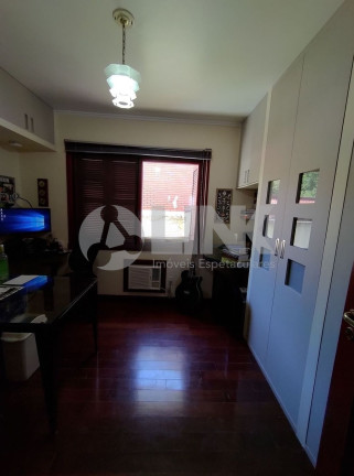 Imagem Imóvel com 4 Quartos à Venda, 324 m² em Menino Deus - Porto Alegre Imagem Imóvel com 4 Quartos à Venda, 324 m² em Menino Deus - Porto Alegre