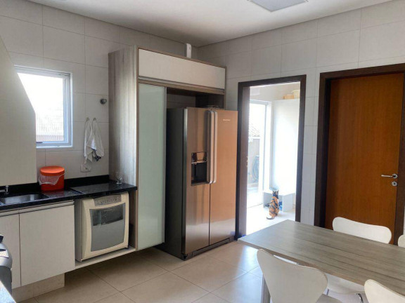 Imagem Casa com 4 Quartos à Venda, 300 m² em Alphaville - Santana De Parnaíba Imagem Casa com 4 Quartos à Venda, 300 m² em Alphaville - Santana De Parnaíba