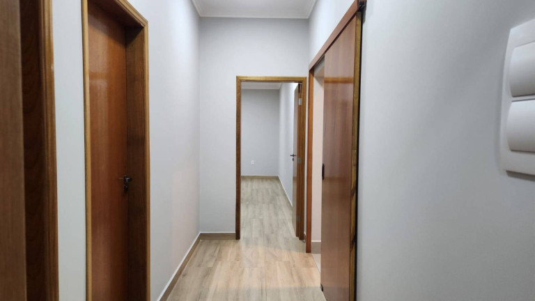 Imagem Casa com 3 Quartos à Venda, 157 m² em Botucatu