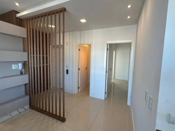 Imagem Apartamento com 3 Quartos à Venda, 123 m² em Centro - Balneário Camboriú Imagem Apartamento com 3 Quartos à Venda, 123 m² em Centro - Balneário Camboriú