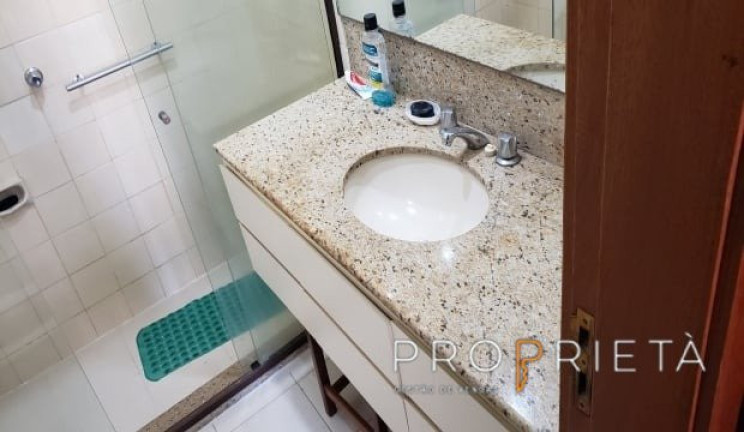 Imagem Apartamento com 3 Quartos à Venda, 104 m² em Copacabana - Rio De Janeiro