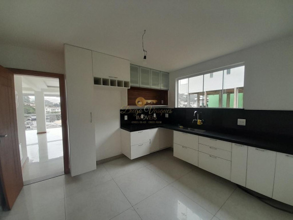 Imagem Casa com 3 Quartos à Venda, 242 m² em Tijuca - Teresópolis Imagem Casa com 3 Quartos à Venda, 242 m² em Tijuca - Teresópolis