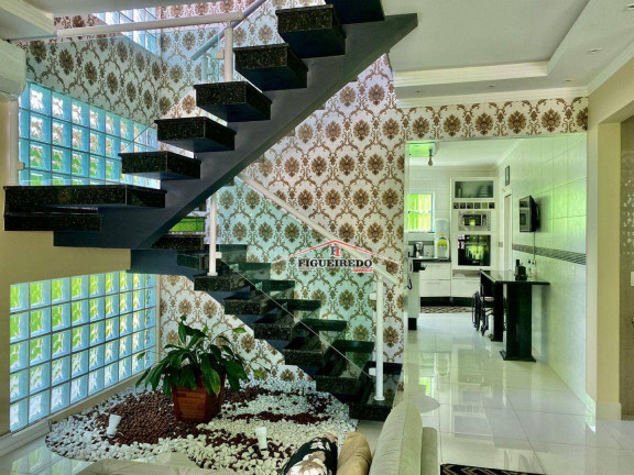 Imagem Sobrado com 5 Quartos à Venda, 280 m² em Solemar - Praia Grande Imagem Sobrado com 5 Quartos à Venda, 280 m² em Solemar - Praia Grande