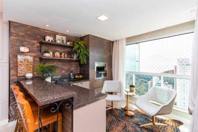 Imagem Apartamento com 3 Quartos à Venda, 135 m² em Pioneiros - Balneário Camboriú