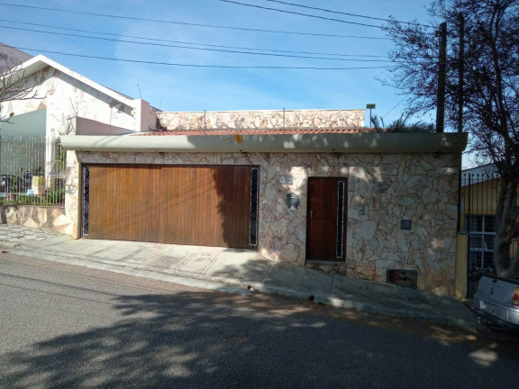Imagem Casa com 3 Quartos à Venda, 300 m² em Vila São João - Sorocaba Imagem Casa com 3 Quartos à Venda, 300 m² em Vila São João - Sorocaba