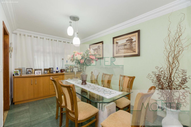 Imagem Casa com 4 Quartos à Venda, 293 m² em Seminário - Curitiba