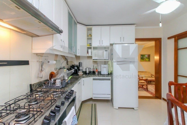 Imagem Casa com 5 Quartos à Venda, 192 m² em Passo Da Areia - Porto Alegre Imagem Casa com 5 Quartos à Venda, 192 m² em Passo Da Areia - Porto Alegre