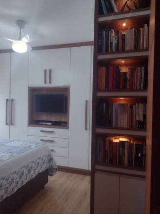 Imagem Apartamento com 2 Quartos à Venda, 51 m² em São João - Porto Alegre Imagem Apartamento com 2 Quartos à Venda, 51 m² em São João - Porto Alegre