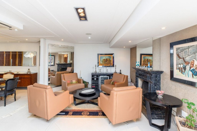 Imagem Apartamento com 4 Quartos à Venda, 202 m² em Moema - São Paulo