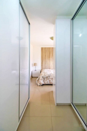 Imagem Imóvel com 3 Quartos à Venda, em Hípica - Porto Alegre Imagem Imóvel com 3 Quartos à Venda, em Hípica - Porto Alegre