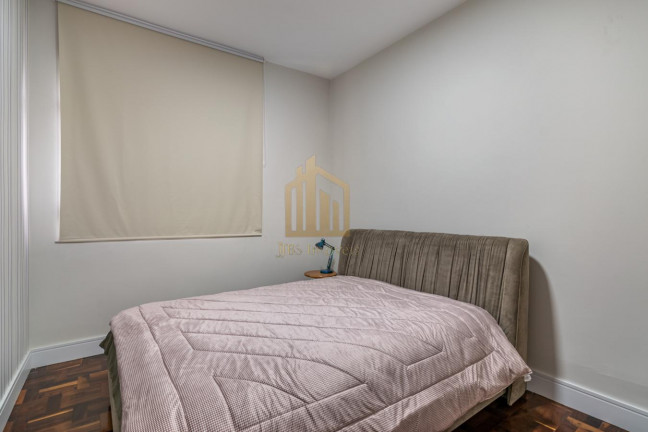 Imagem Apartamento com 3 Quartos à Venda, 165 m² em Centro - Curitiba