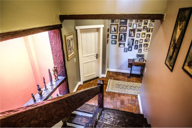 Imagem Casa com 5 Quartos à Venda, em Santa Tereza - Porto Alegre Imagem Casa com 5 Quartos à Venda, em Santa Tereza - Porto Alegre