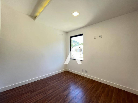 Imagem Casa com 3 Quartos à Venda, 179 m² em Albuquerque - Teresópolis Imagem Casa com 3 Quartos à Venda, 179 m² em Albuquerque - Teresópolis