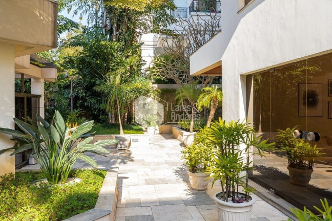 Imagem Apartamento com 4 Quartos à Venda, 200 m² em Moema - São Paulo Imagem Apartamento com 4 Quartos à Venda, 200 m² em Moema - São Paulo