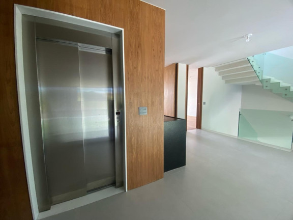 Imagem Casa de Condomínio com 5 Quartos à Venda,  em Barra Da Tijuca - Rio De Janeiro