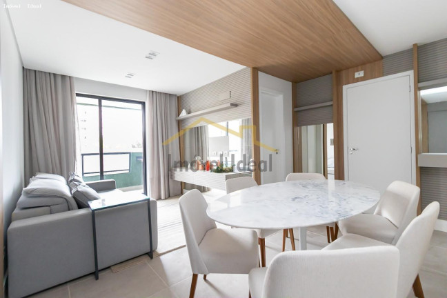 Imagem Apartamento com 2 Quartos à Venda, 68 m² em Vila Izabel - Curitiba