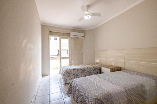 Imagem Sobrado com 3 Quartos para Alugar, 160 m² em Cachoeira Do Bom Jesus - Florianópolis
