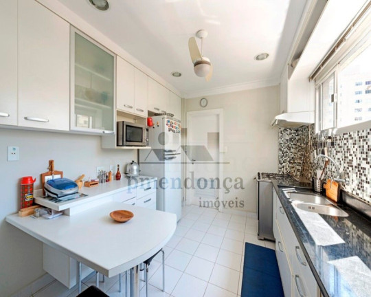Imagem Apartamento com 3 Quartos à Venda, 212 m² em Higienópolis - São Paulo Imagem Apartamento com 3 Quartos à Venda, 212 m² em Higienópolis - São Paulo