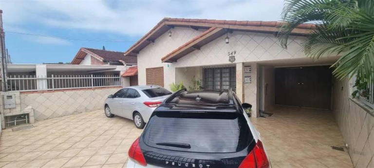 Imagem Casa com 4 Quartos à Venda, 144 m² em Solemar - Praia Grande Imagem Casa com 4 Quartos à Venda, 144 m² em Solemar - Praia Grande