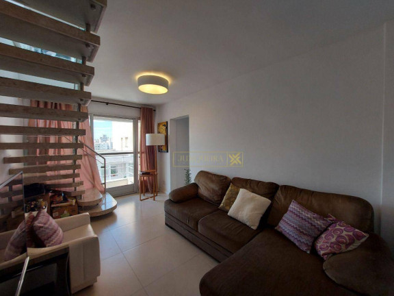 Imagem Imóvel com 3 Quartos à Venda, 131 m² em Centro - Florianópolis Imagem Imóvel com 3 Quartos à Venda, 131 m² em Centro - Florianópolis