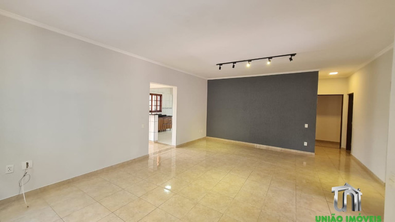 Imagem Casa com 3 Quartos à Venda, 181 m² em Residencial Das Ilhas - Braganca Paulista Imagem Casa com 3 Quartos à Venda, 181 m² em Residencial Das Ilhas - Braganca Paulista