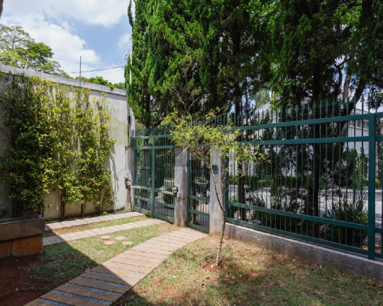 Imagem Casa com 4 Quartos para Alugar, 438 m² em Granja Julieta - São Paulo
