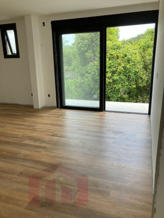 Imagem Imóvel com 3 Quartos à Venda, 295 m²