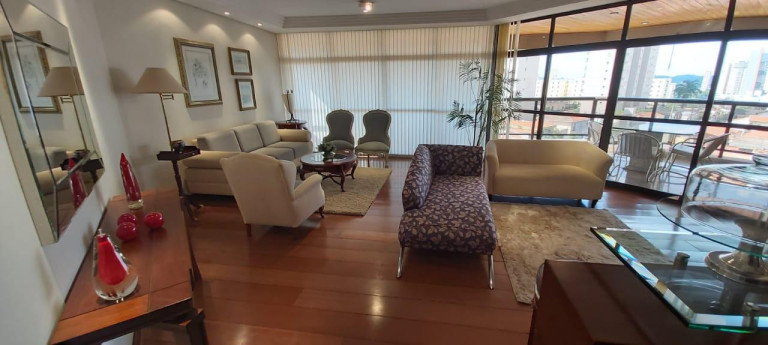Apartamento com 4 Quartos à Venda, 256 m² em Centro - Piracicaba