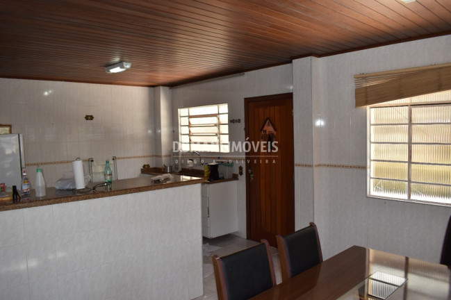 Imagem Casa com 4 Quartos à Venda, 173 m² em Região Do Jaguaribe - Campos Do Jordão Imagem Casa com 4 Quartos à Venda, 173 m² em Região Do Jaguaribe - Campos Do Jordão