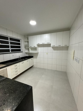 Imagem Casa com 3 Quartos à Venda, 145 m² em Aparecida - Santos Imagem Casa com 3 Quartos à Venda, 145 m² em Aparecida - Santos