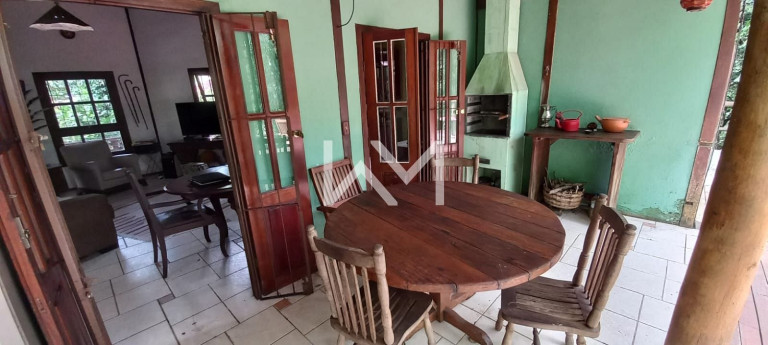 Imagem Sobrado com 3 Quartos à Venda, 300 m² em Maresias - São Sebastião Imagem Sobrado com 3 Quartos à Venda, 300 m² em Maresias - São Sebastião