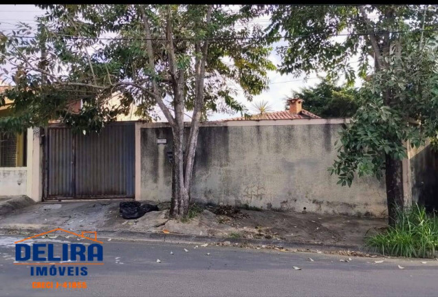 Imagem Casa com 2 Quartos à Venda, 247 m² em Jardim Alvinópolis - Atibaia Imagem Casa com 2 Quartos à Venda, 247 m² em Jardim Alvinópolis - Atibaia