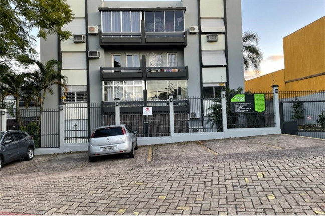 Imagem Imóvel com 1 Quarto à Venda, em Petrópolis - Porto Alegre Imagem Imóvel com 1 Quarto à Venda, em Petrópolis - Porto Alegre