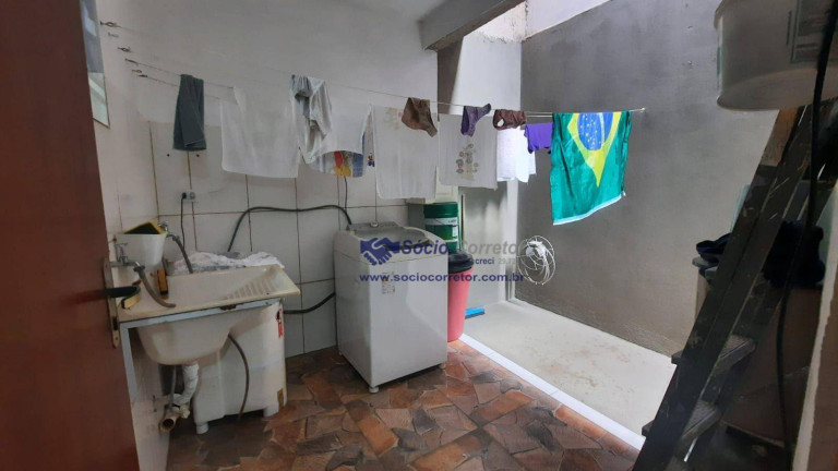 Imagem Casa com 3 Quartos à Venda, 190 m² em Jardim Presidente Dutra - Guarulhos Imagem Casa com 3 Quartos à Venda, 190 m² em Jardim Presidente Dutra - Guarulhos