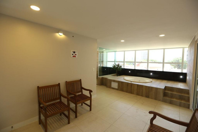 Imagem Apartamento com 3 Quartos à Venda, 71 m²em Guararapes - Fortaleza