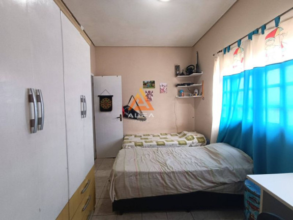Imagem Casa com 3 Quartos à Venda, 145 m² Imagem Casa com 3 Quartos à Venda, 145 m²