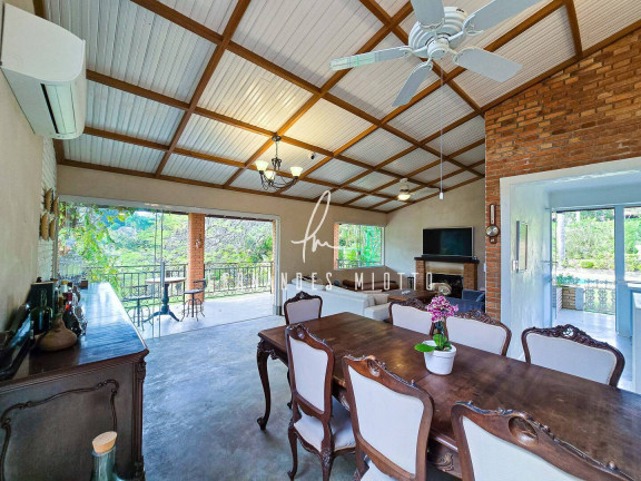 Imagem Chácara com 4 Quartos à Venda, 6.650 m² em Chácaras Do Guacuri - Itupeva