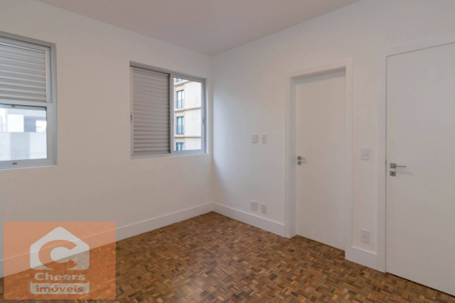 Imagem Apartamento com 3 Quartos à Venda, 130 m² em Jardim Europa - São Paulo