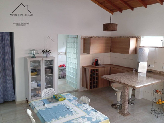 Imagem Casa com 3 Quartos à Venda, 500 m² em Centro - Pinhalzinho Imagem Casa com 3 Quartos à Venda, 500 m² em Centro - Pinhalzinho