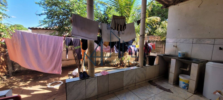 Imagem Casa com 6 Quartos à Venda, 130 m² em Jardim Iracema - Aparecida De Goiânia Imagem Casa com 6 Quartos à Venda, 130 m² em Jardim Iracema - Aparecida De Goiânia
