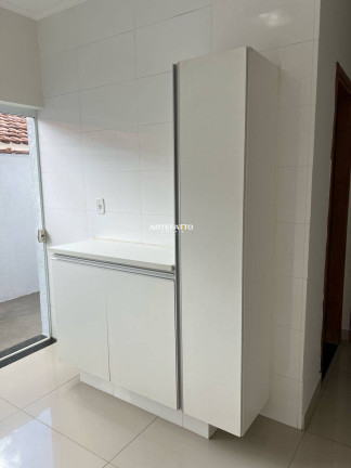 Imagem Casa com 3 Quartos à Venda, 308 m² Imagem Casa com 3 Quartos à Venda, 308 m²