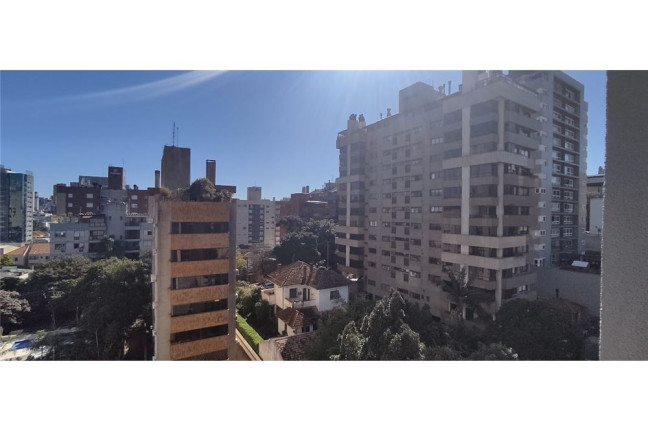 Imagem Imóvel com 1 Quarto à Venda, em Auxiliadora - Porto Alegre Imagem Imóvel com 1 Quarto à Venda, em Auxiliadora - Porto Alegre
