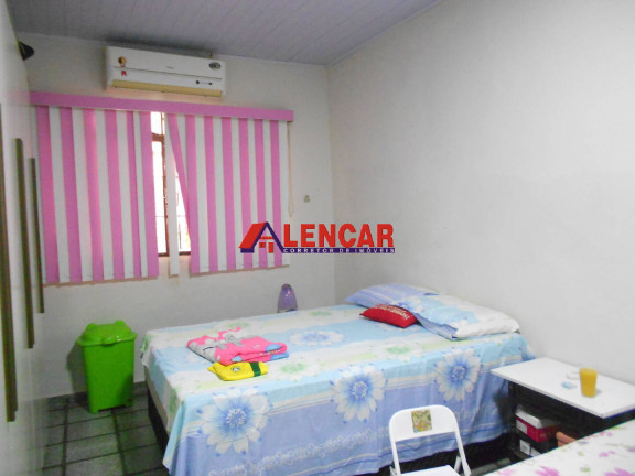 Imagem Casa com 3 Quartos à Venda, 300 m² em Aponiã - Porto Velho Imagem Casa com 3 Quartos à Venda, 300 m² em Aponiã - Porto Velho