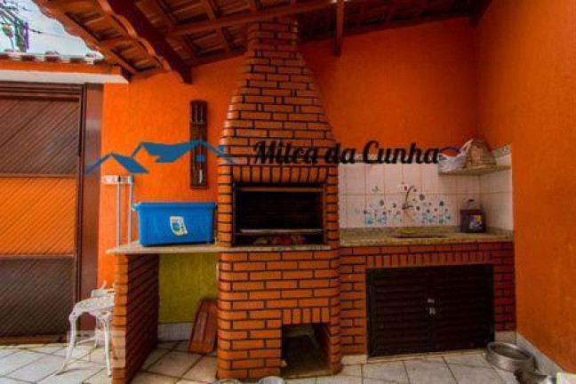 Imagem Casa com 3 Quartos à Venda, 207 m² em Jardim Stella - Santo André