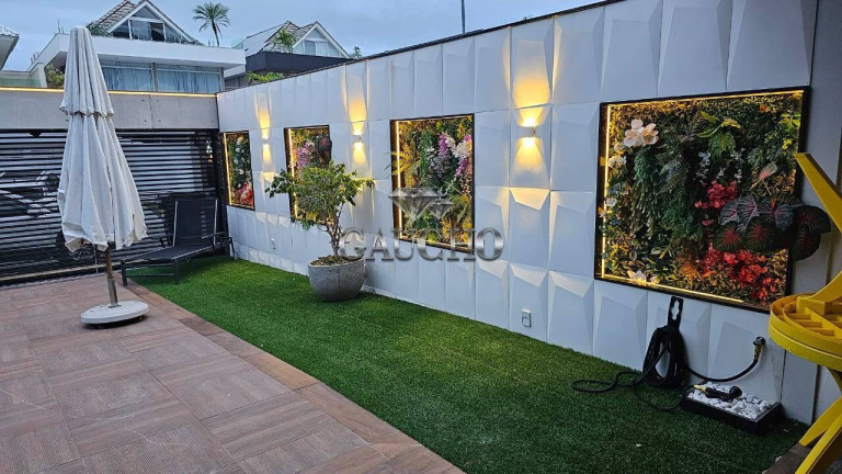 Imagem Casa com 4 Quartos à Venda, 383 m² em Recreio Dos Bandeirantes - Rio De Janeiro Imagem Casa com 4 Quartos à Venda, 383 m² em Recreio Dos Bandeirantes - Rio De Janeiro
