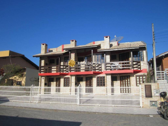 Casa com 7 Quartos à Venda, 340 m² em Centro - Bombinhas
