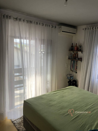 Imagem Casa com 3 Quartos à Venda, 241 m² em Barra Do Rio Cerro - Jaraguá Do Sul